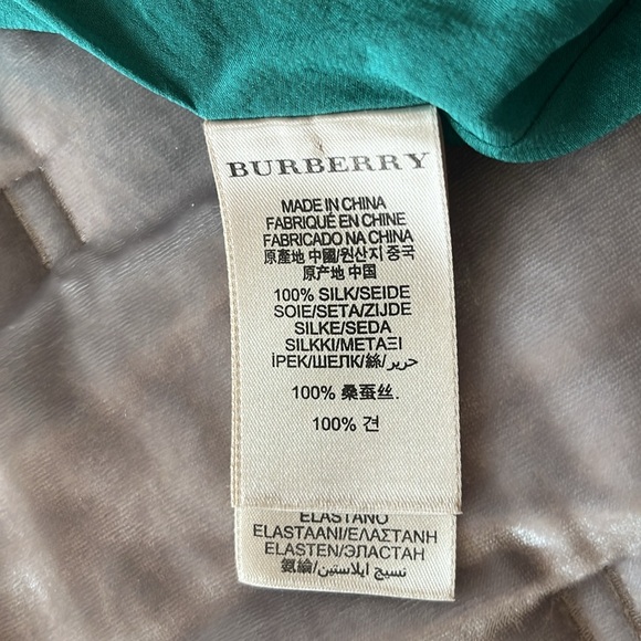 Burberry, London women's silk top $145 size 10 - Picture 7 of 7